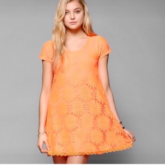 Kimchi Blue Dresses & Skirts - 🌻 [3/$13] Kimchi Blue Orange Lace Dress